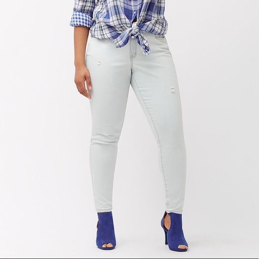 Genius fit super light wash skinny jeans